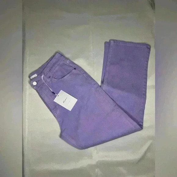 Kancan Zandria Ultra High Rise 90’s Straight Leg Jean size 6/28 in Lavender - Picture 4 of 12